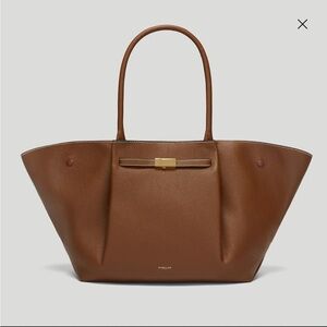 Demellier London - The New York Tote Tan Ecru Stitching - gently used